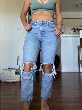 American Eagle Outfitters Light Blue High-Rise Distressed Straight Leg Jeans